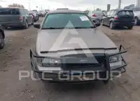 2006 Ford CROWN фото