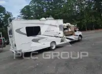 2006 Ford E-450 фото