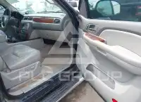 2007 Chevrolet Suburan photo
