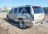 2007 Chevrolet Suburan photo