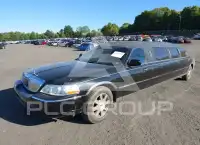 2007 Lincoln Town фото