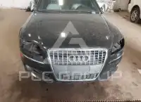 2007 Audi S8 photo
