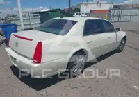 2007 Cadillac DTS photo