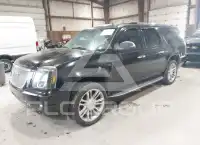 2007 GMC YUKON фото
