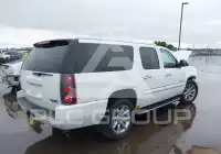 2007 GMC YUKON фото