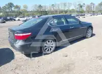 2007 Lexus LS460 photo