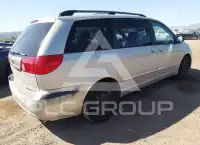 2007 Toyota SIENNA photo