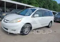 2007 Toyota SIENNA photo