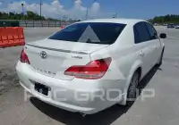 2007 Toyota AVALON photo