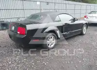 2007 Ford MUSTANG фото