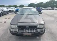 2007 Ford CROWN фото