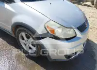 2008 Suzuki SX4 photo