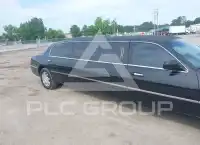 2008 Lincoln Town photo