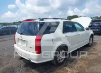 2008 Cadillac SRX photo
