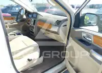 2008 Chrysler TOWN & COUNTRY фото