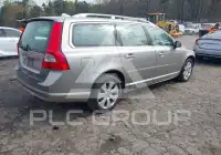 2008 Volvo V70 photo