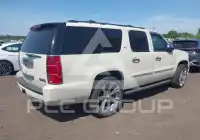 2008 GMC YUKON фото