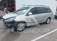 2008 Toyota SIENNA photo