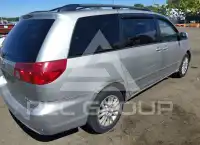 2008 Toyota SIENNA photo