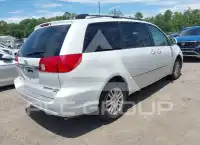 2008 Toyota SIENNA photo