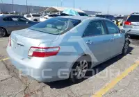 2008 Toyota CAMRY фото