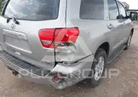 2008 Toyota SEQUOIA фото