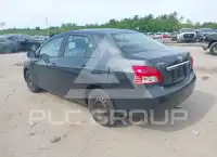 2008 Toyota YARIS фото