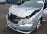 2008 Toyota AVALON фото