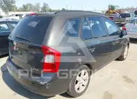 2008 KIA Rondo фото