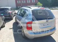 2008 KIA Rondo photo