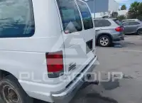 2008 Ford E-350 photo