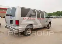 2008 Ford E-350 photo