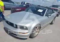 2008 Ford MUSTANG photo