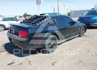 2008 Ford MUSTANG фото