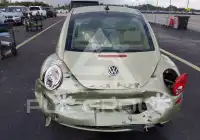 2008 Volkswagen BEETLE photo