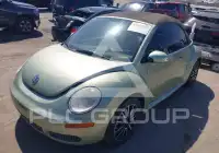 2008 Volkswagen BEETLE photo