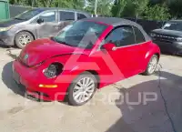 2008 Volkswagen BEETLE photo
