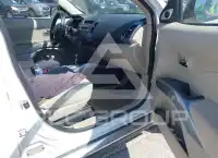 2009 Mitsubishi OUTLANDER фото