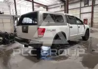 2009 Nissan TITAN фото