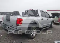 2009 Nissan TITAN фото
