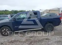 2009 Nissan TITAN photo