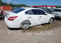 2009 Nissan MAXIMA photo