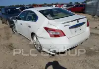 2009 Nissan MAXIMA photo