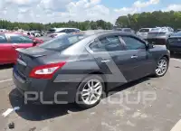 2009 Nissan MAXIMA photo