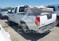 2009 Nissan FRONTIER photo