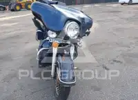 2009 Harley-Davidson FLHTCU photo