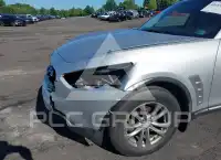 2009 Infinity FX35 photo