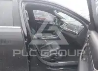 2009 Lincoln MKS photo