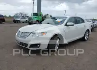 2009 Lincoln MKS photo