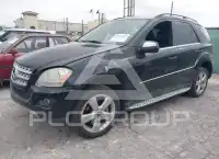 2009 Mercedes Benz ML 350 photo